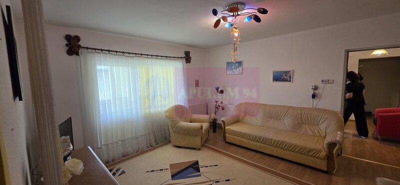 Apartamanet 2 camere de vanzare in Campina